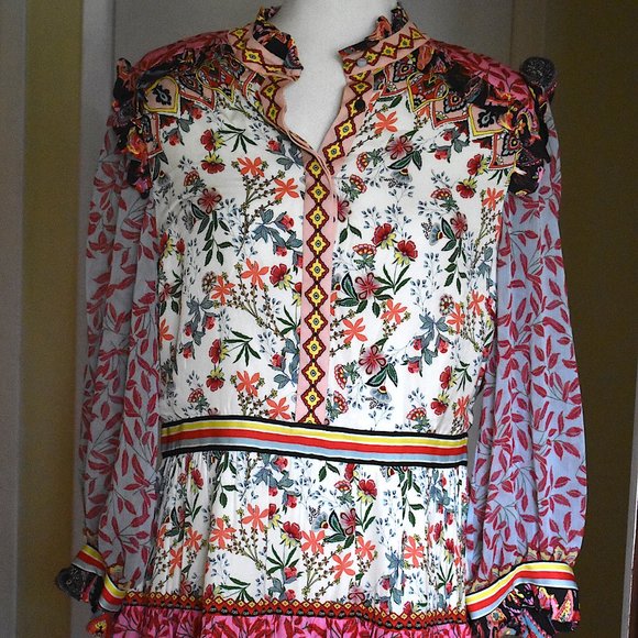 Alice + Olivia | Kathy Tiered Shirtdress - Picture 10 of 11